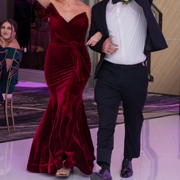 Burgundy Velvet Gown - Picture 2 of 6